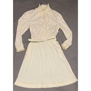 Sunshine Starshine Cream Vintage 1970’s Prairie Cottagecore High Collar Belted W